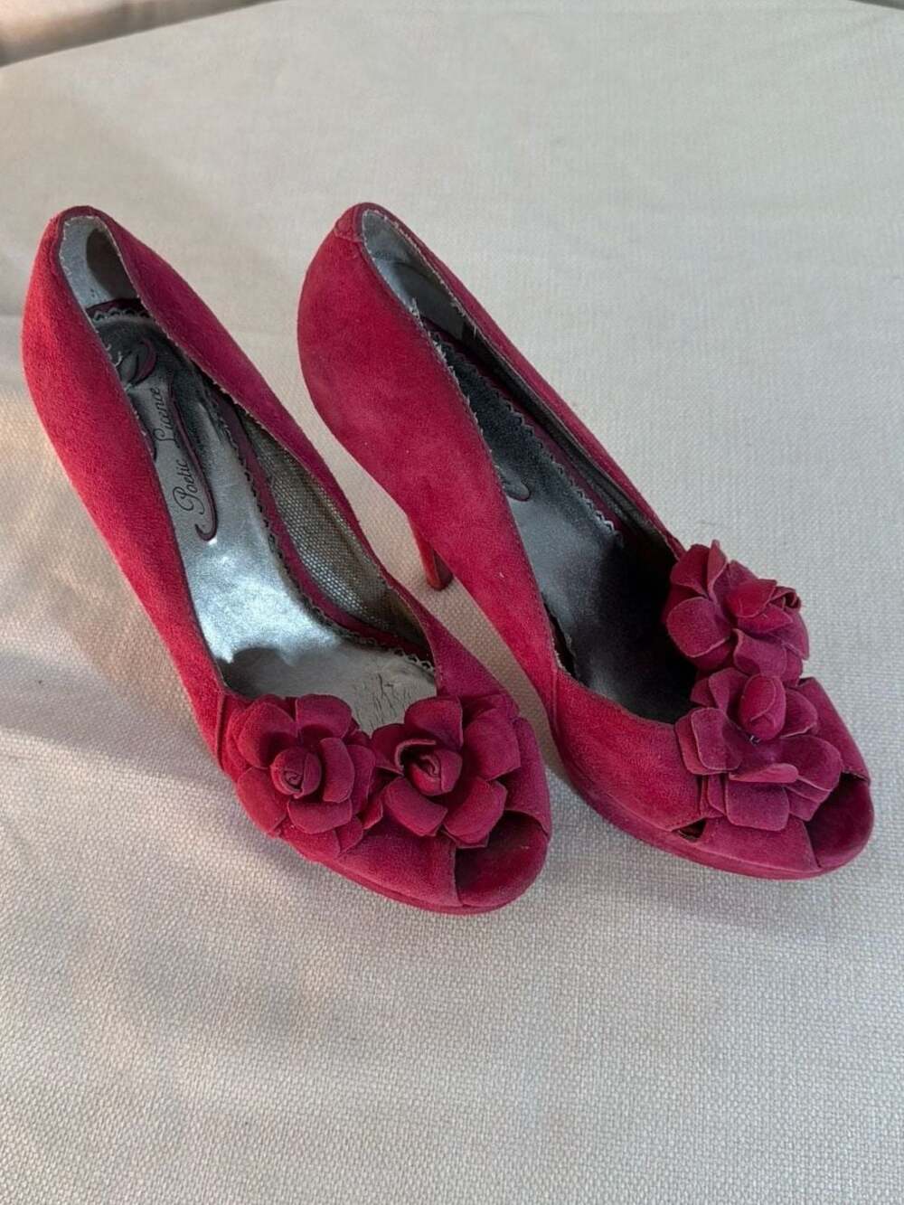 Fabulous Fuschia Rose Heels 7.5 Poetic License